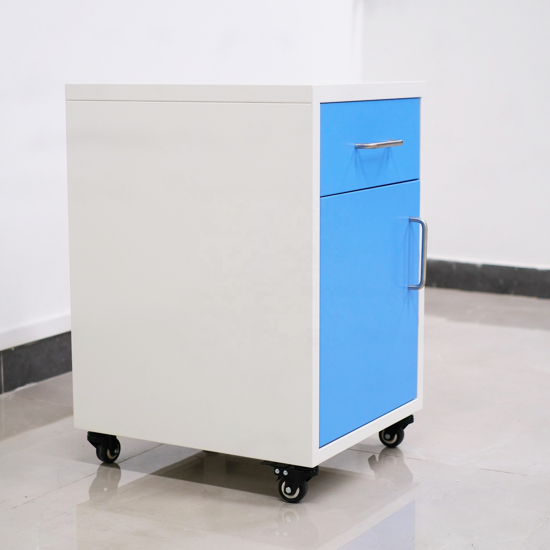 Szafy laboratoryjne na zamówie – Medical Lab Furniture recenzja i cena